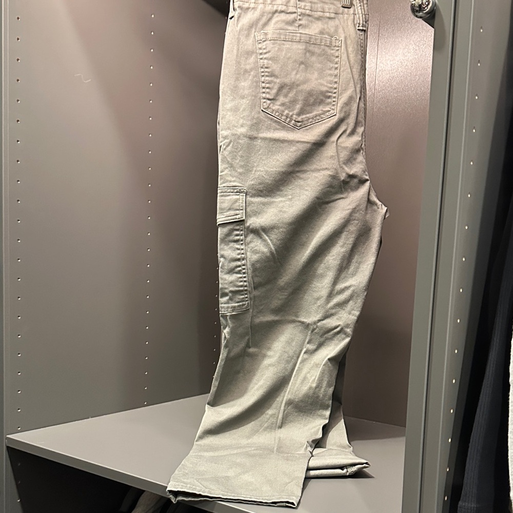 Lands' End Gray Cargo Pants - Picture 2 of 4